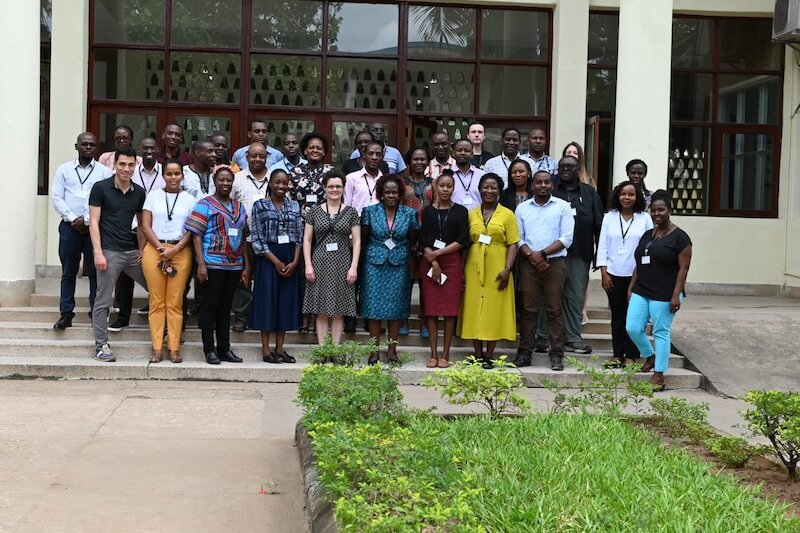Group photo of participants and Phages for Global Health trainers at Muhimbili University of Health and Allied Sciences
